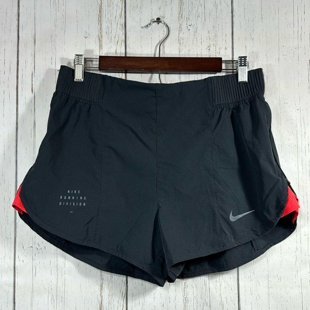 Nike Womens Dri Fit Running Division Tempo Luxe Black Athletic Short